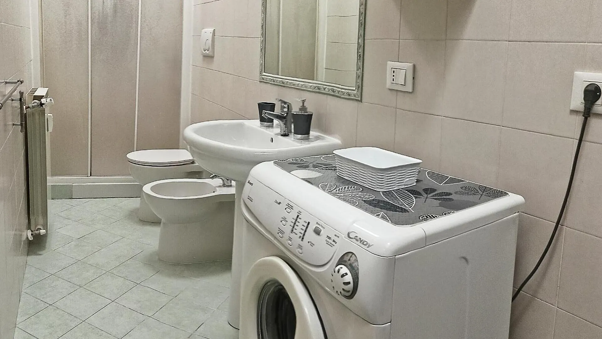 Viale Dei Re Di Roma Apartment Italy